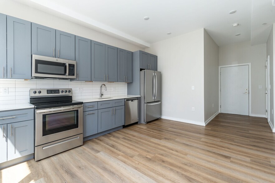 More Photos Of 2616 W Girard Ave, Philadelphia Apartments For Sale