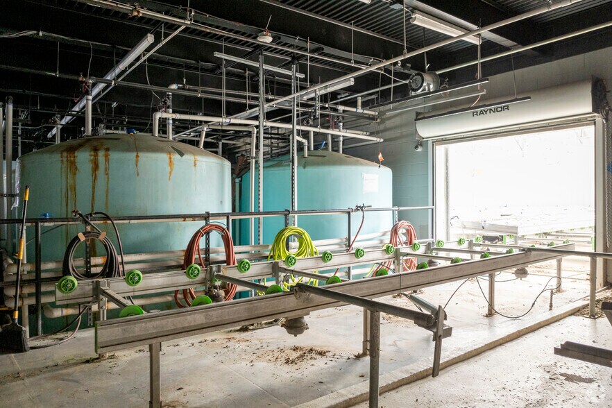 More Photos Of 5290 E 43rd Ave, Denver Warehouse For Sale