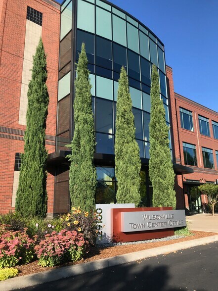 More Photos Of 29100 SW Town Center Loop W, Wilsonville Office For Lease