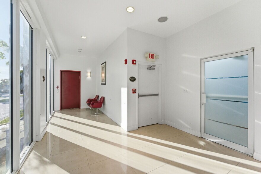 More Photos Of 6545 NW 169th St, Hialeah Medical For Sale