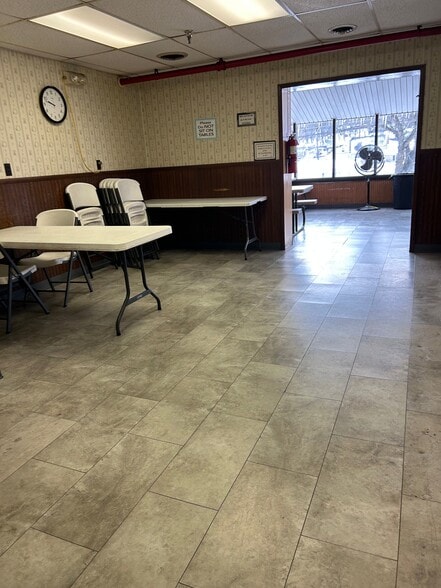 More Photos Of 2001 Market St, Ashland Manufacturing For Lease