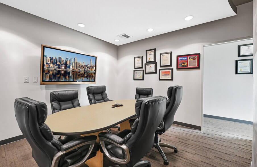 More Photos Of 950 Boardwalk, San Marcos Office For Sale