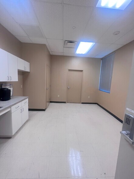 More Photos Of 4931 S Military Trl, Green Acres Bank For Sale