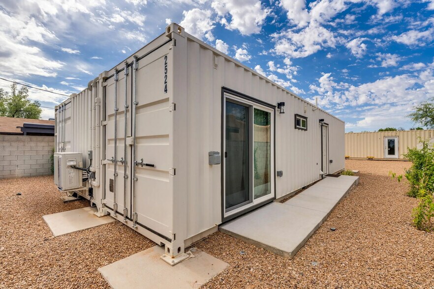 More Photos Of 2524 E Lester St, Tucson Apartments For Sale