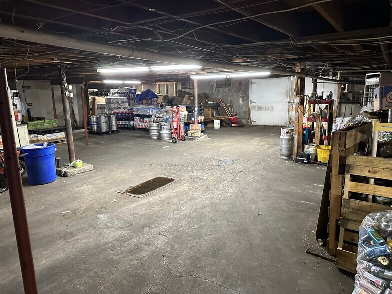 More Photos Of 3899 Carman Rd, Schenectady Freestanding For Sale