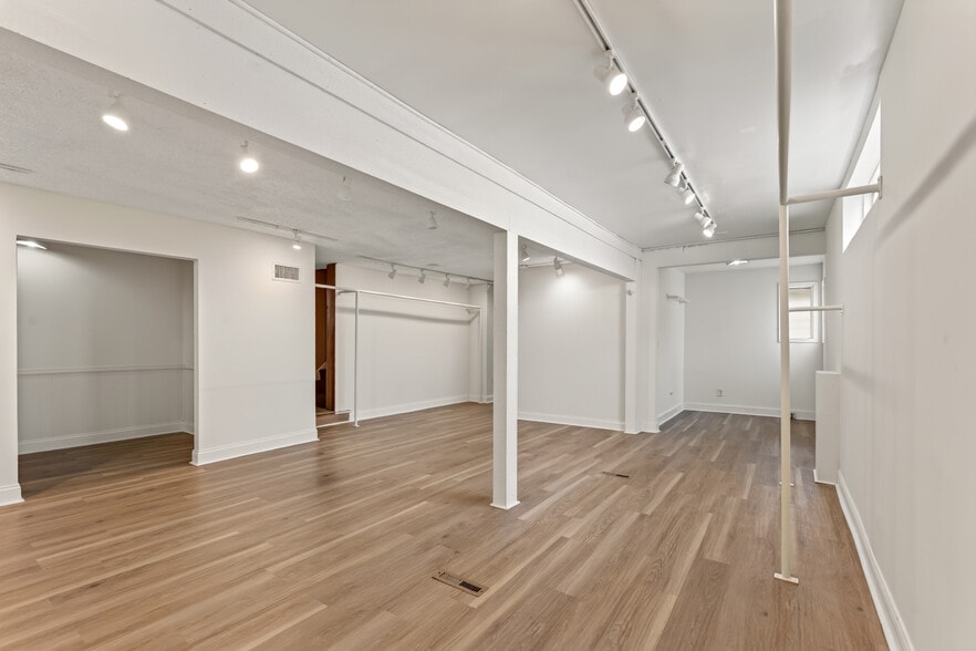 More Photos Of 1207 W 47th St, Kansas City Storefront Retail Residential For Lease