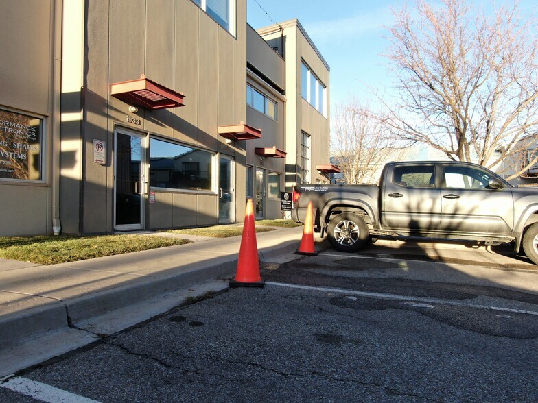 More Photos Of 1933 Dolores Way, Carbondale Industrial For Lease