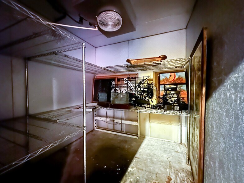 More Photos Of 121 S Kentucky Ave, Lakeland Storefront For Lease