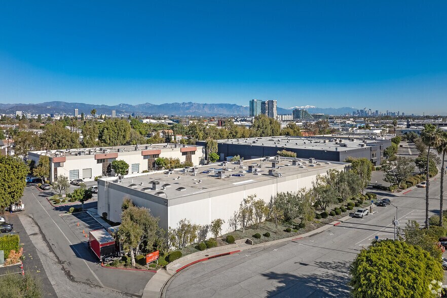 More Photos Of 8651-8671 Hayden Pl, Culver City Warehouse For Lease