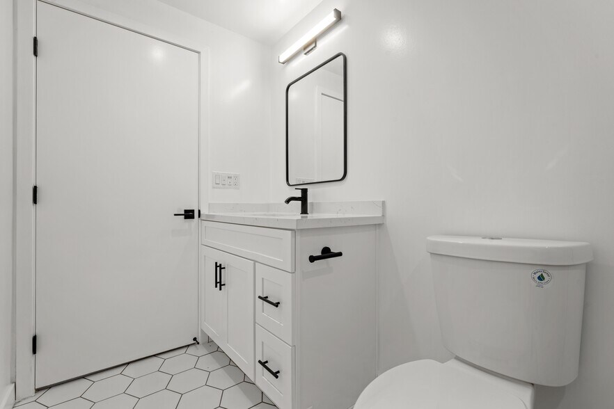 More Photos Of 8419-8425 S Western Ave, Los Angeles Apartments For Sale