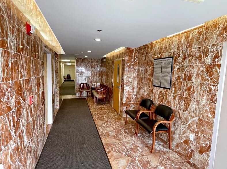 More Photos Of 281 Cambridge St, Burlington Medical For Lease