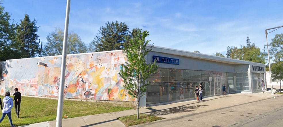 Primary Photo Of 15725 Grand River Ave, Detroit Freestanding For Sale