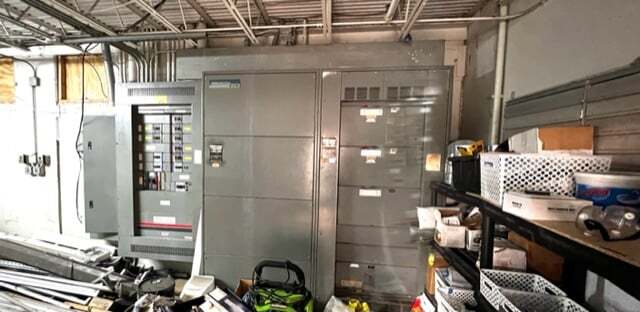 More Photos Of 3551 Cypert, Ardmore Manufacturing For Sale