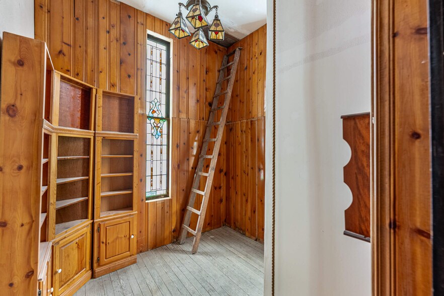 More Photos Of 500 E High St, Saint Marys Religious Facility For Sale