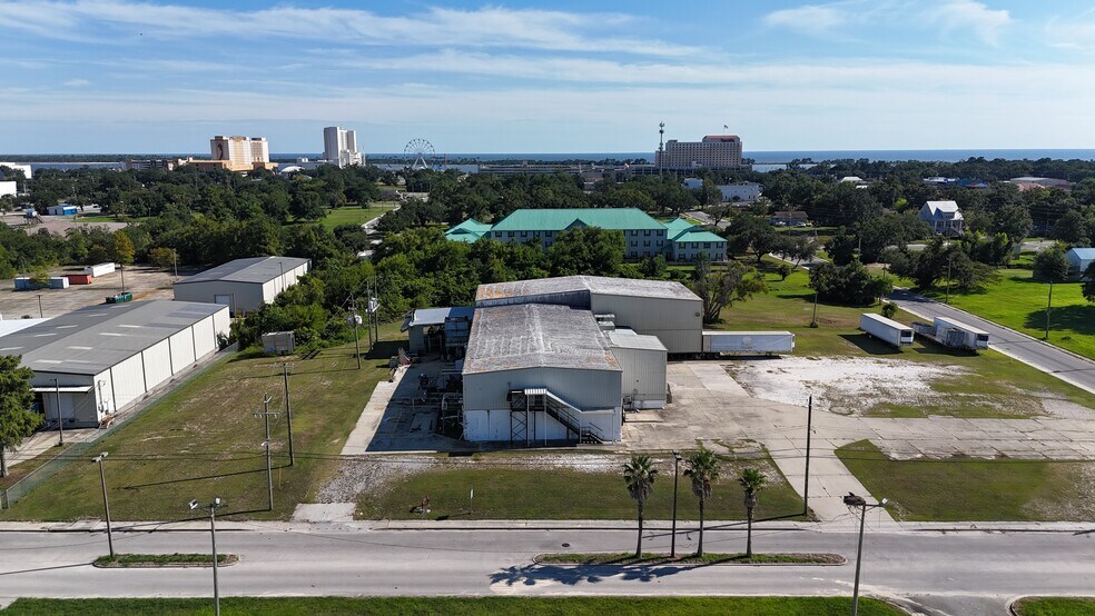 More Photos Of 260 Maple St, Biloxi Food Processing For Sale