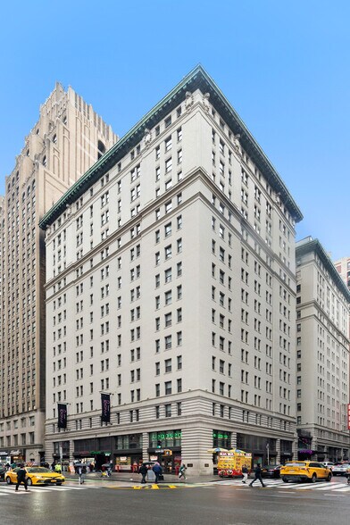 More Photos Of 485 7th Ave, New York Hotel For Sale