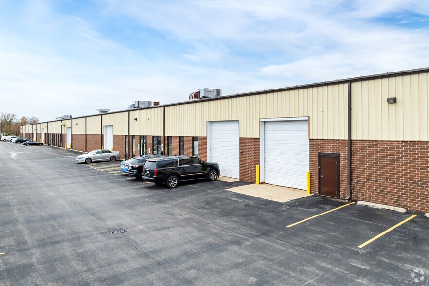 More Photos Of 740 Industrial Dr, Cary Manufacturing For Lease