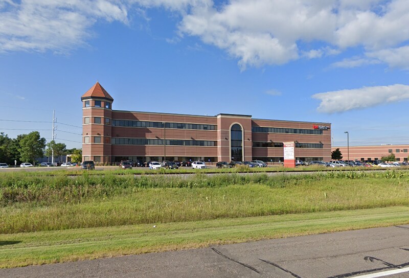 More Photos Of 101 Broadway St W, Osseo Office For Lease