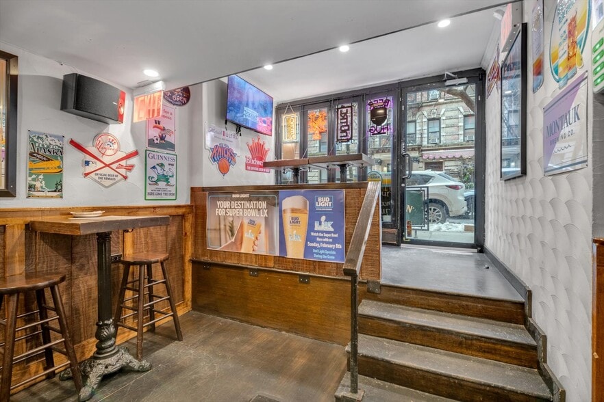 More Photos Of 247 E 50th St, New York Apartments For Sale