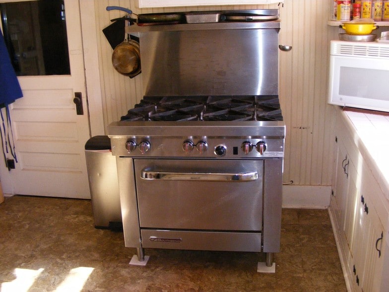 More Photos Of 306 W Aspen Ave, Crosbyton Hotel For Sale