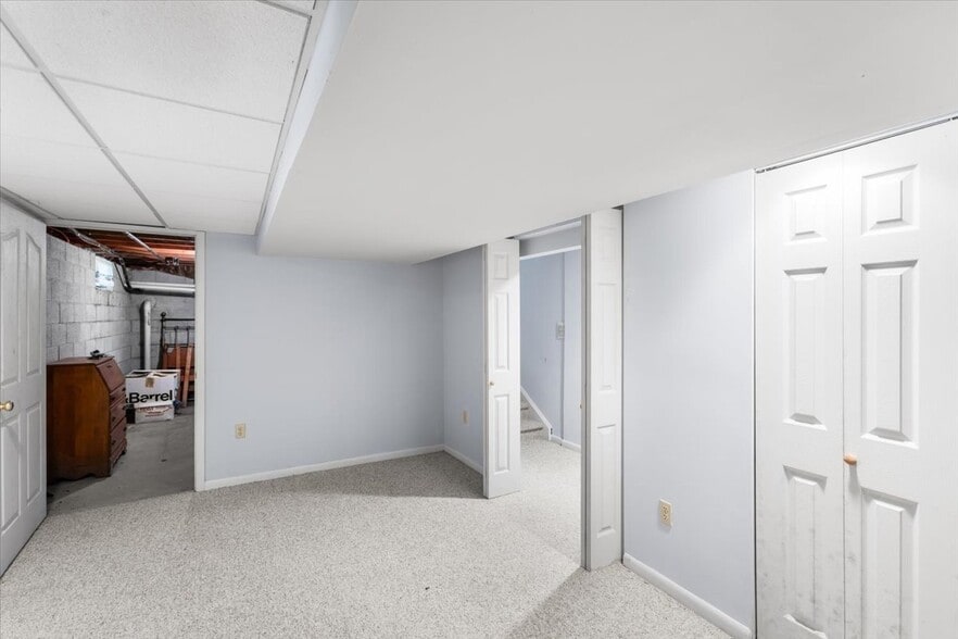 More Photos Of 27 Main St, Sparta Office For Sale