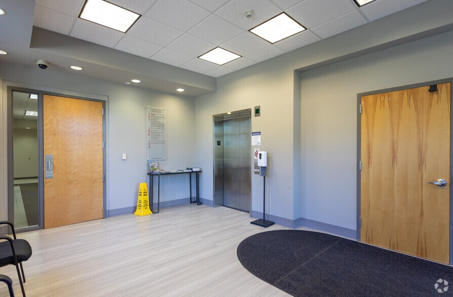 More Photos Of 225 Ray Ave, Fayetteville Loft Creative Space For Lease