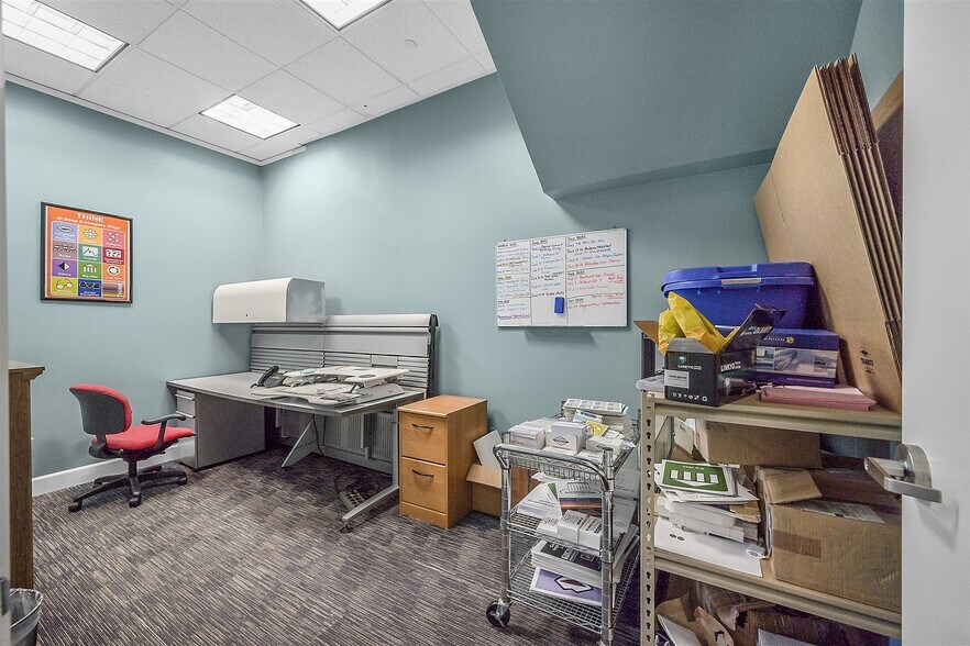 More Photos Of 6785 Eastern Ave, Las Vegas Office For Sale