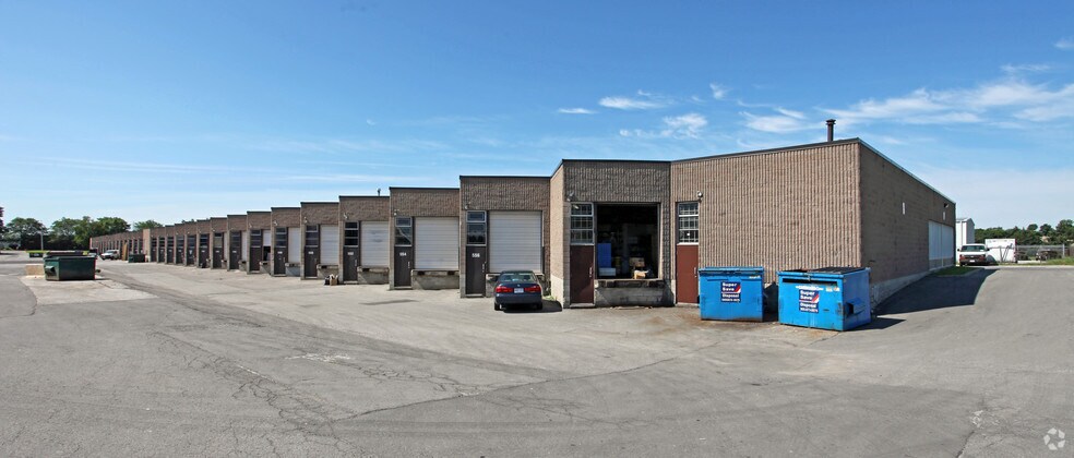 More Photos Of 500-560 Gordon Baker Rd, Toronto Light Manufacturing For Lease