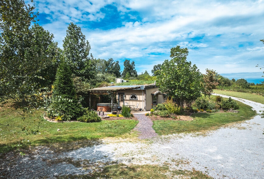 More Photos Of 295 Panthers Den Rd, Makanda Hotel For Sale