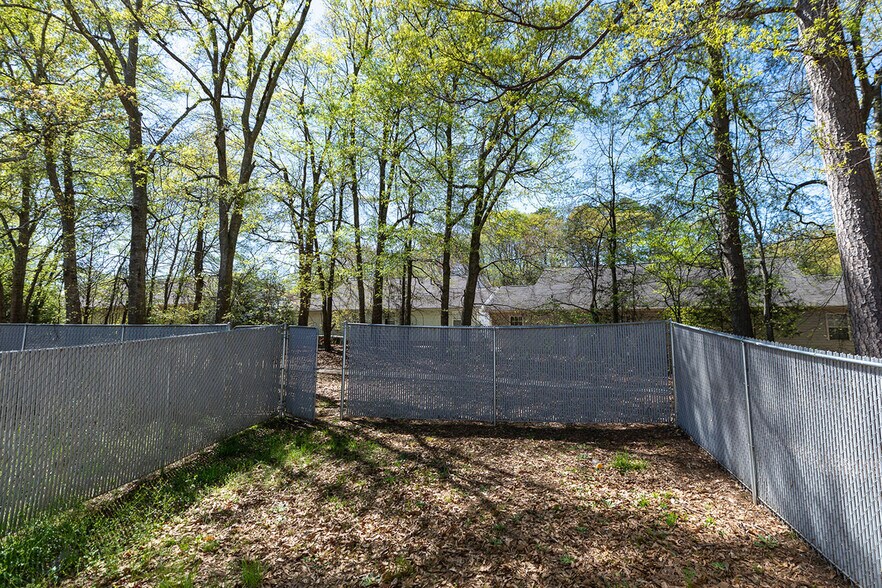 More Photos Of 1114 N Franklin Rd, Greenville Apartments For Sale