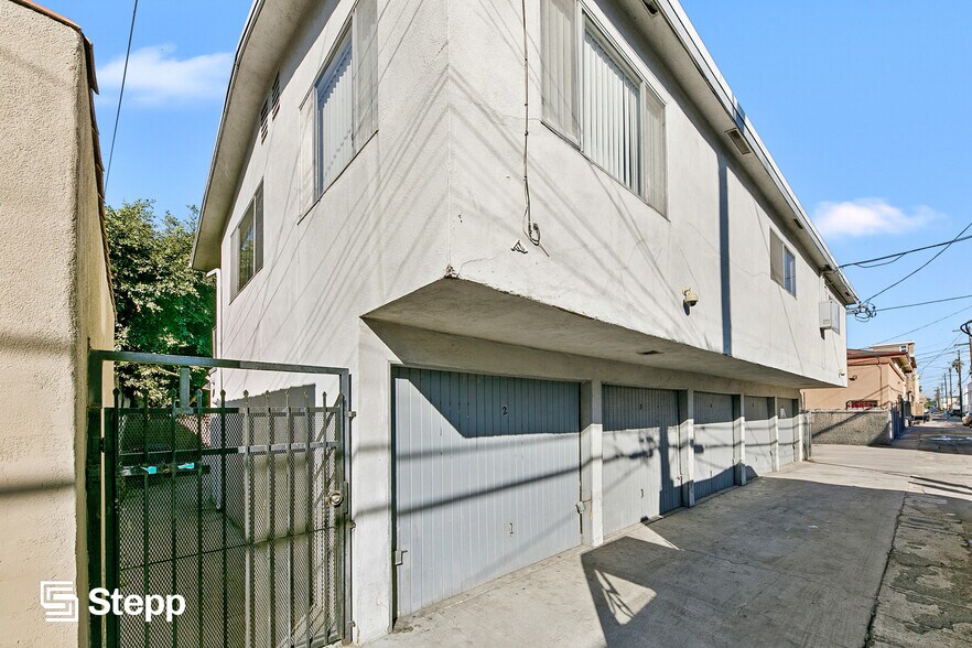 More Photos Of 1024 Cedar Ave, Long Beach Apartments For Sale