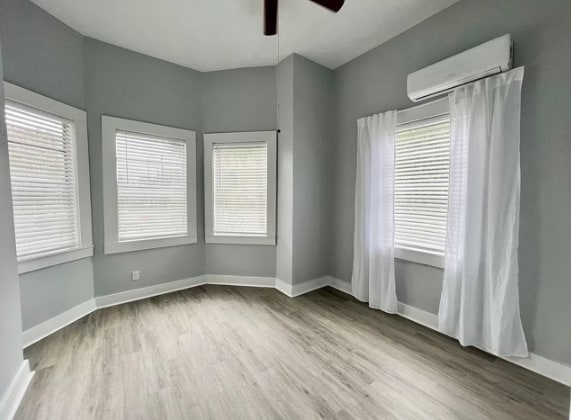More Photos Of 1318 Willow, San Antonio Apartments For Sale