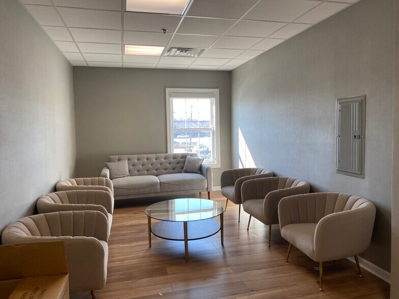 More Photos Of 50 Essex St, Rochelle Park Medical For Lease