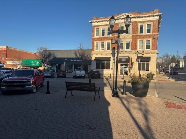 More Photos Of 201 N Clinton Ave, Saint Johns Storefront For Lease