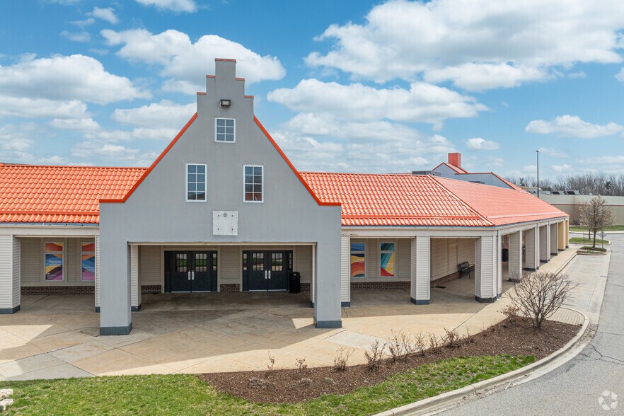 More Photos Of 12330 James St, Holland Unknown For Lease