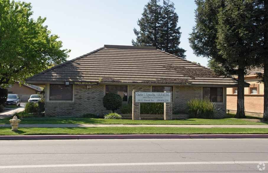 Primary Photo Of 840 E Almond Ave, Madera Medical For Lease