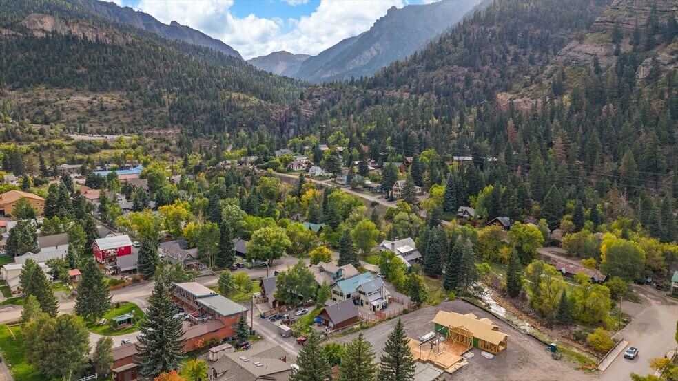 More Photos Of 118 6TH Ave, Ouray Hotel For Sale