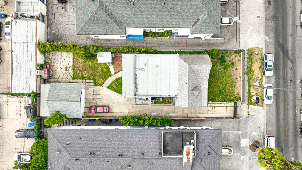 More Photos Of 241 N Catalina St, Los Angeles Land For Sale