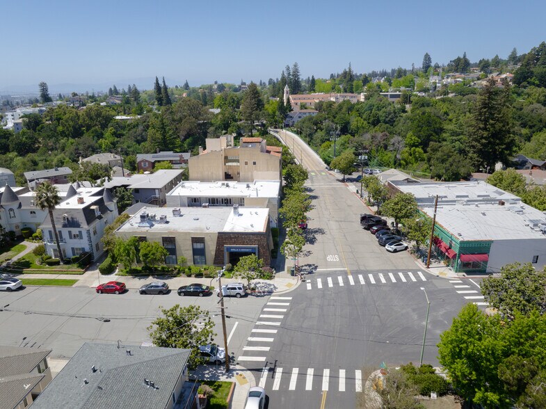 More Photos Of 1451 Leimert Blvd, Oakland Office For Sale