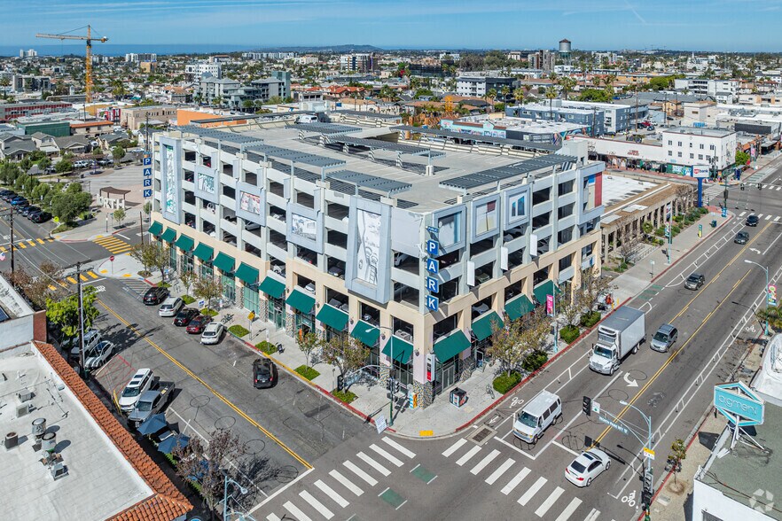 More Photos Of 2900-2998 North Park Way, San Diego Parking Garage For Lease