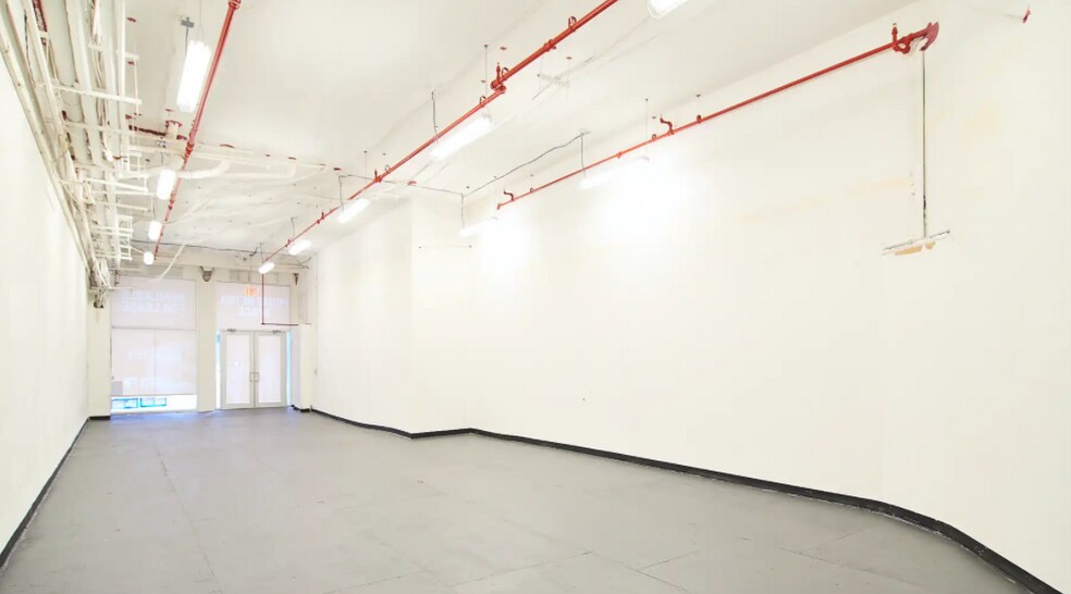 More Photos Of 356 Broadway, New York Apartments For Lease