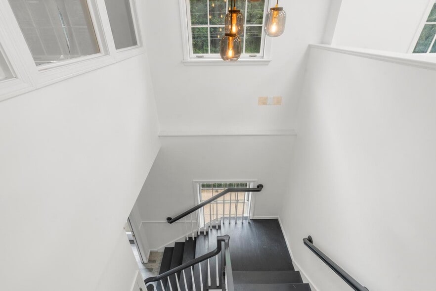 More Photos Of 276 Main St, Farmington Medical For Lease