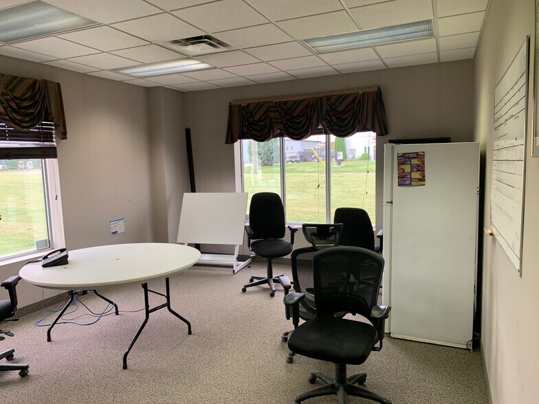 More Photos Of 775 Gillard St, Wallaceburg Industrial For Sale