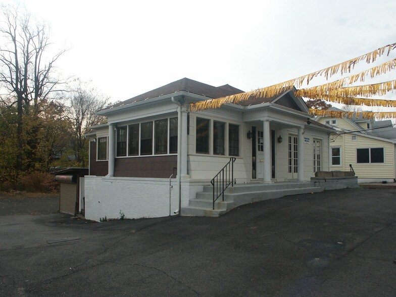 More Photos Of 456 Derby Ave, West Haven Office For Sale