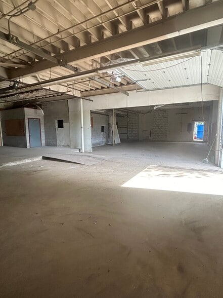 More Photos Of 545 West Ave, Rochester Warehouse For Sale