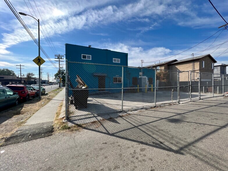 More Photos Of 805 W 57th St, Los Angeles Freestanding For Lease