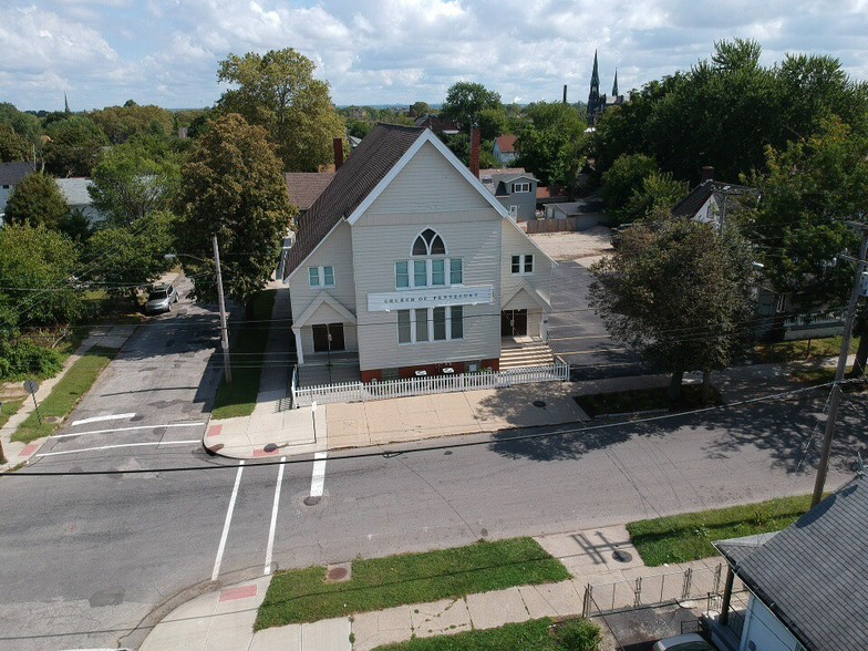 More Photos Of 2951 W 32nd St, Cleveland Specialty For Sale