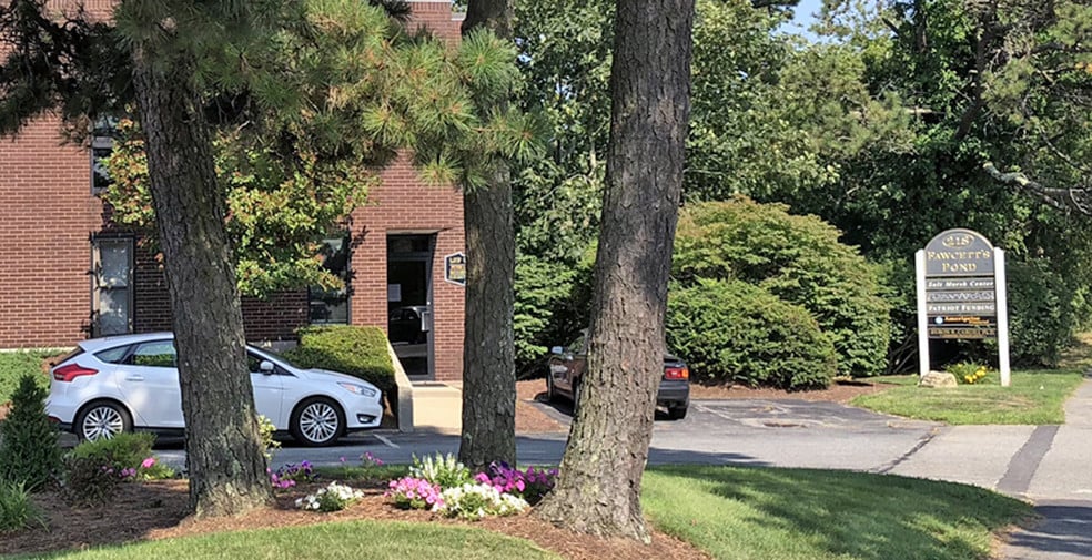 More Photos Of 218 W Main St, Hyannis Medical For Sale