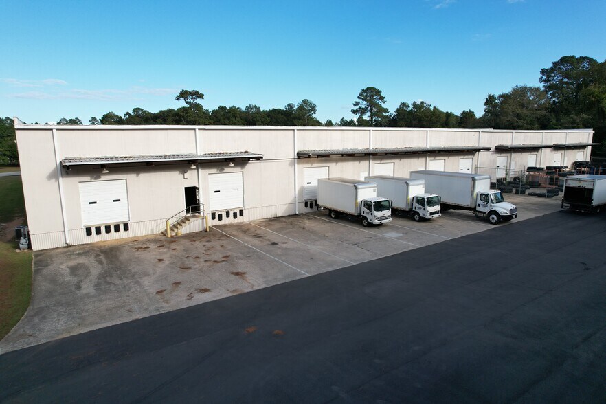 More Photos Of 2203 Walter Brown Dr, Albany Warehouse For Lease