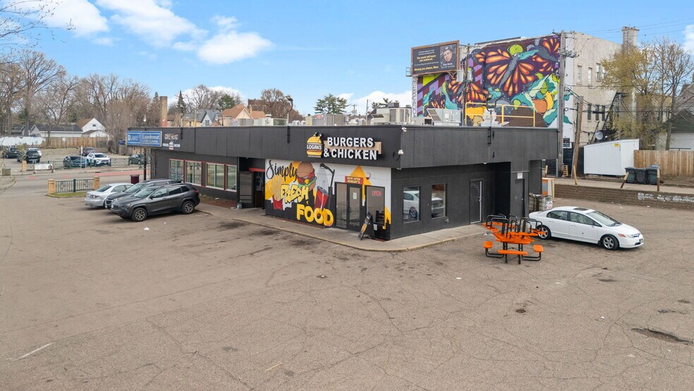 More Photos Of 1401-1405 E Lake St, Minneapolis Freestanding For Sale